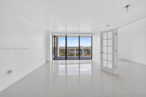Copropriété à louer à Aventura, Floride: 2 chambres, 97.45 m2 № 2390553 - photo 19