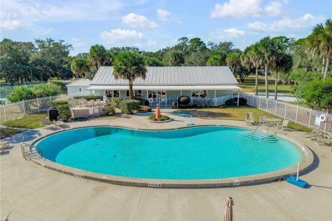 House in Oak Hill, Florida 3 bedrooms, 131.55 sq.m. № 2141080 - photo 2