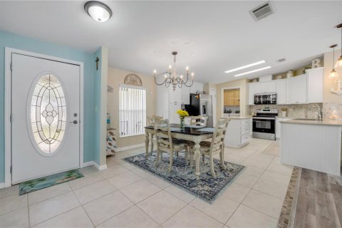 House in Oak Hill, Florida 3 bedrooms, 131.55 sq.m. № 2141080 - photo 7