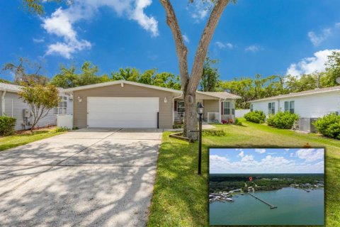 Casa en Oak Hill, Florida 3 dormitorios, 131.55 m2 № 2141080