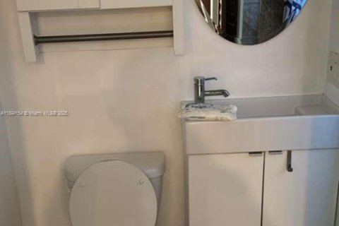 Immobilier commercial à louer à Miami, Floride: 285.21 m2 № 1966251 - photo 4