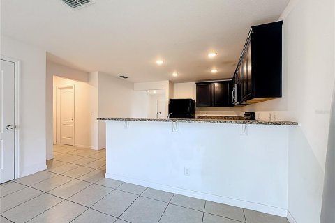 House in Dundee, Florida 4 bedrooms, 171.96 sq.m. № 2105509 - photo 9