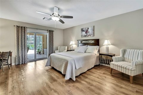 House in Weeki Wachee, Florida 3 bedrooms, 230.58 sq.m. № 1679603 - photo 28
