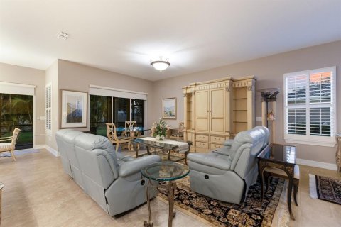 Купить виллу или дом в Лейквуд Ранч, Флорида 8 комнат, 193.98м2, № 1685060 - фото 10