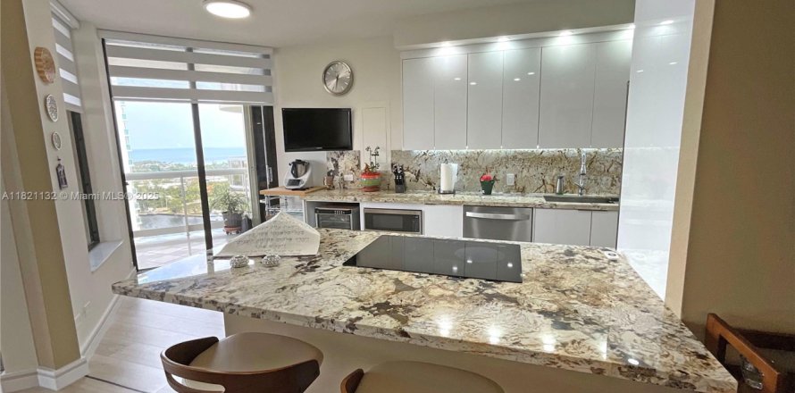 Condo à Aventura, Floride, 2 chambres № 1942564