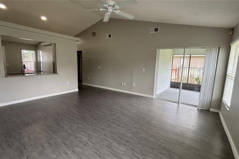 Casa en alquiler en Orlando, Florida, 3 dormitorios, 116.41 m2 № 1900172 - foto 7