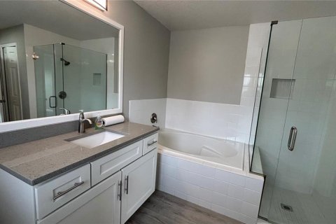 Casa en alquiler en Orlando, Florida, 3 dormitorios, 116.41 m2 № 1900172 - foto 4