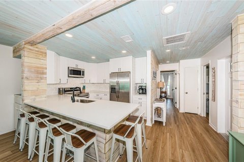 Apartment in Redington Shores, Florida 2 bedrooms, 80.55 sq.m. № 812003 - photo 8