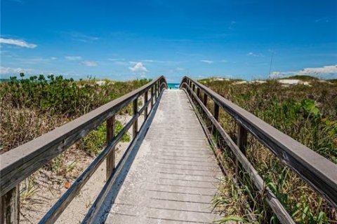Apartment in Redington Shores, Florida 2 bedrooms, 80.55 sq.m. № 812003 - photo 14