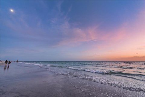 Apartment in Redington Shores, Florida 2 bedrooms, 80.55 sq.m. № 812003 - photo 25