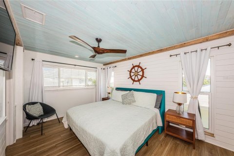 Apartment in Redington Shores, Florida 2 bedrooms, 80.55 sq.m. № 812003 - photo 10