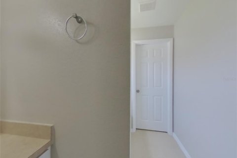 House in Orlando, Florida 3 bedrooms, 153.85 sq.m. № 1805087 - photo 10