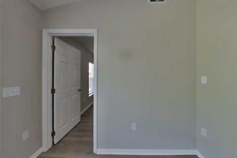 House in Orlando, Florida 3 bedrooms, 153.85 sq.m. № 1805087 - photo 17