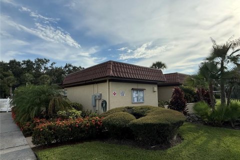 House in Dunedin, Florida 1 bedroom, 59.92 sq.m. № 1873533 - photo 26