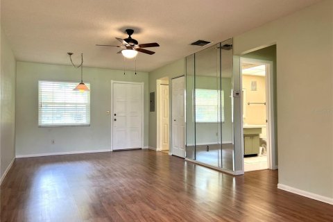 House in Dunedin, Florida 1 bedroom, 59.92 sq.m. № 1873533 - photo 10