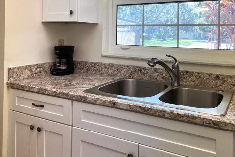 House in Dunedin, Florida 1 bedroom, 59.92 sq.m. № 1873533 - photo 14
