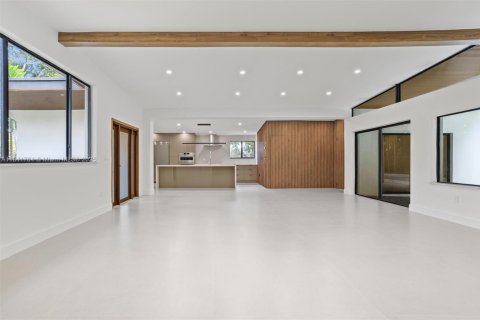 Casa en venta en Miami, Florida, 4 dormitorios, 225.01 m2 № 1834403 - foto 3