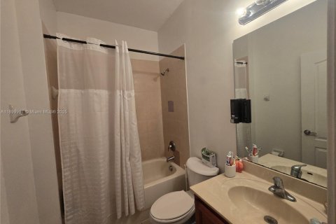 Touwnhouse à vendre à Homestead, Floride: 4 chambres, 147.9 m2 № 1951942 - photo 23