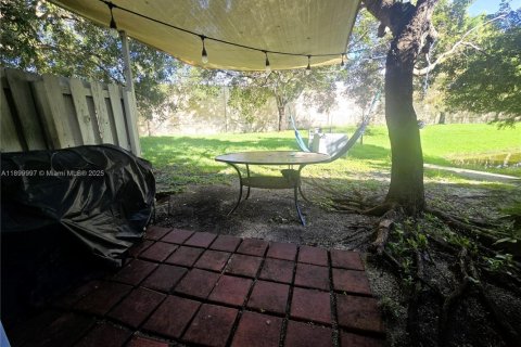 Touwnhouse à vendre à Homestead, Floride: 4 chambres, 147.9 m2 № 1951942 - photo 25