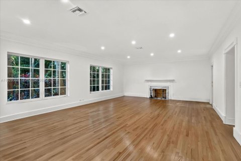 Terrain à vendre à Miami, Floride № 1988546 - photo 9