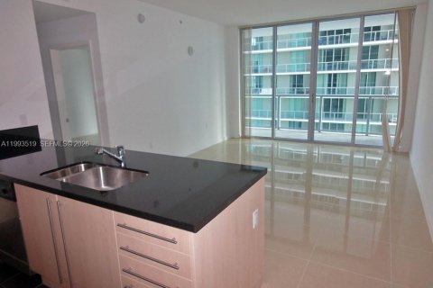 Copropriété à vendre à Miami, Floride: 1 chambre, 65.68 m2 № 2053333 - photo 4