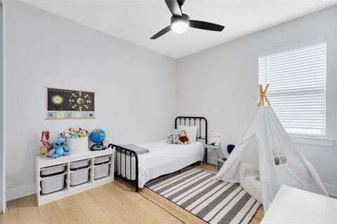 House in Orlando, Florida 5 bedrooms, 309.27 sq.m. № 1803941 - photo 30
