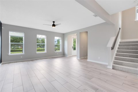 House in Orlando, Florida 5 bedrooms, 309.27 sq.m. № 1803941 - photo 17