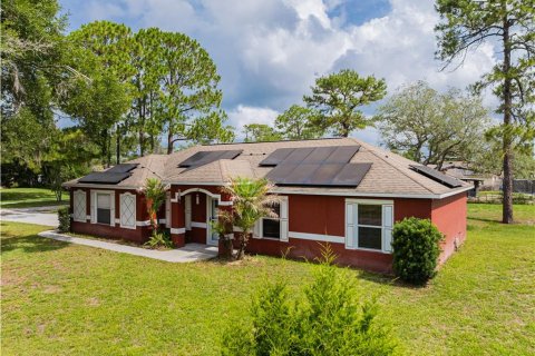 House in DeLand, Florida 3 bedrooms, 124.49 sq.m. № 2227561