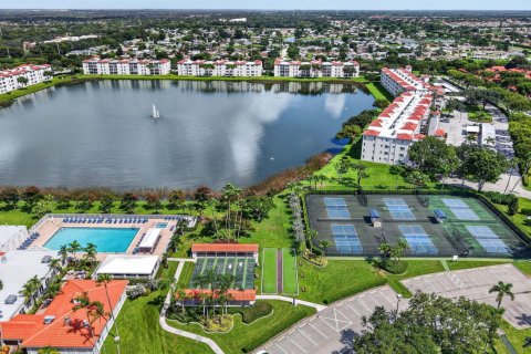 Condo in Delray Beach, Florida, 2 bedrooms  № 2384975 - photo 2