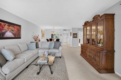 Condo in Delray Beach, Florida, 2 bedrooms  № 2384975 - photo 21