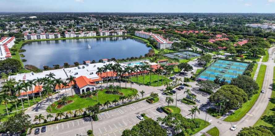 Condo in Delray Beach, Florida, 2 bedrooms  № 2384975