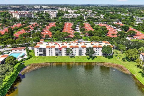 Condo in Delray Beach, Florida, 2 bedrooms  № 2384975 - photo 3