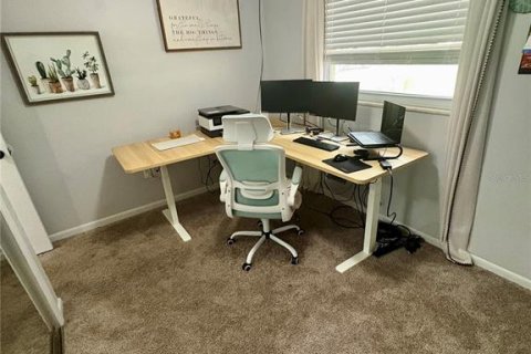 Casa en alquiler en Brandon, Florida, 4 dormitorios, 171.22 m2 № 1910482 - foto 18