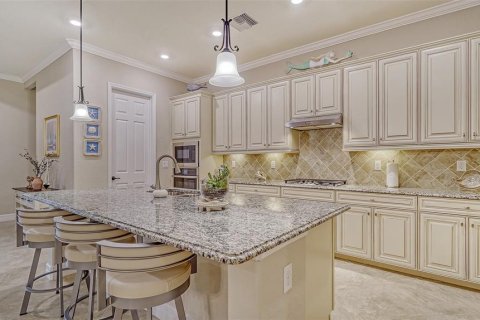 Снять в аренду виллу или дом в Лейквуд Ранч, Флорида 9 комнат, 208.75м2, № 1721536 - фото 15