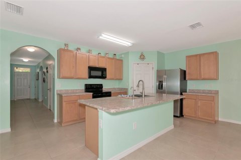 House in North Port, Florida 4 bedrooms, 198.07 sq.m. № 1839967 - photo 16