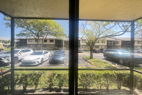 Copropriété à vendre à Deerfield Beach, Floride: 2 chambres, 82.4 m2 № 1777828 - photo 1
