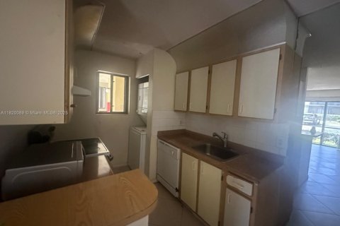 Copropriété à vendre à Deerfield Beach, Floride: 2 chambres, 82.4 m2 № 1777828 - photo 3