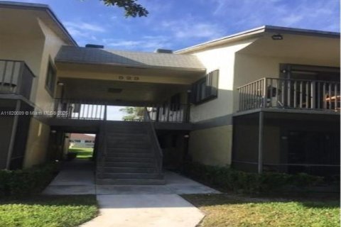 Copropriété à vendre à Deerfield Beach, Floride: 2 chambres, 82.4 m2 № 1777828 - photo 9