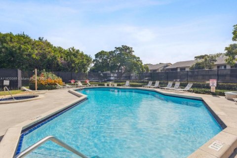 Copropriété à vendre à Deerfield Beach, Floride: 2 chambres, 82.4 m2 № 1777828 - photo 13