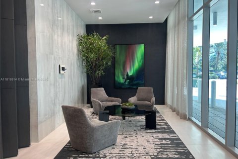 Condo in Sunny Isles Beach, Florida, 2 bedrooms in AURORA  № 2039001 - photo 24