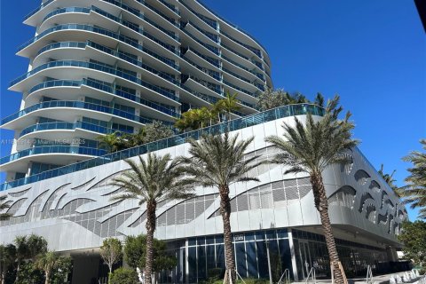 Condo in Sunny Isles Beach, Florida, 2 bedrooms in AURORA  № 2039001 - photo 30