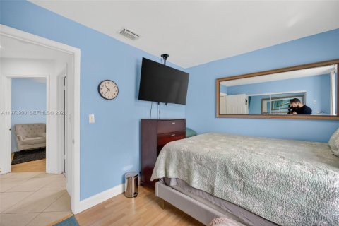 Villa ou maison à louer à Miami, Floride: 4 chambres, 134.99 m2 № 2035977 - photo 23