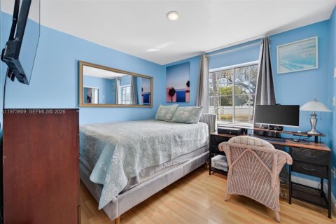 Villa ou maison à louer à Miami, Floride: 4 chambres, 134.99 m2 № 2035977 - photo 22