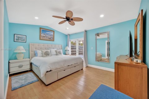 Villa ou maison à louer à Miami, Floride: 4 chambres, 134.99 m2 № 2035977 - photo 16