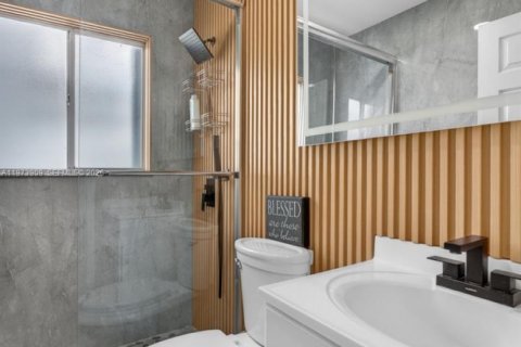 Villa ou maison à louer à Miami, Floride: 4 chambres, 134.99 m2 № 2035977 - photo 26