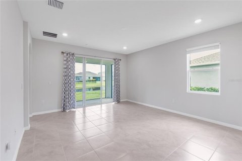 House in Bradenton, Florida 3 bedrooms, 145.11 sq.m. № 1805039 - photo 5