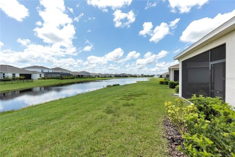 House in Bradenton, Florida 3 bedrooms, 145.11 sq.m. № 1805039 - photo 25