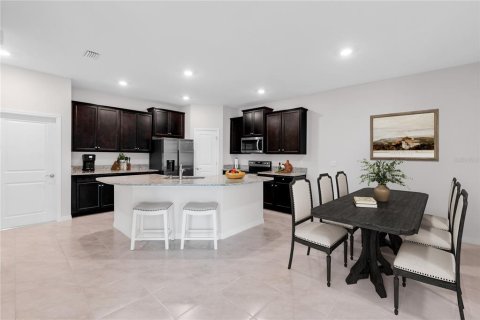 House in Bradenton, Florida 3 bedrooms, 145.11 sq.m. № 1805039 - photo 8
