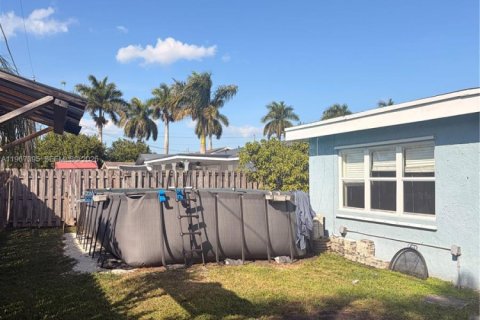 Casa en alquiler en Sunrise, Florida, 3 dormitorios, 129.32 m2 № 2032518 - foto 14