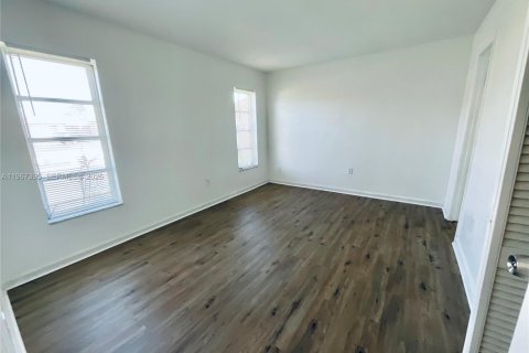 Casa en alquiler en Sunrise, Florida, 3 dormitorios, 129.32 m2 № 2032518 - foto 7